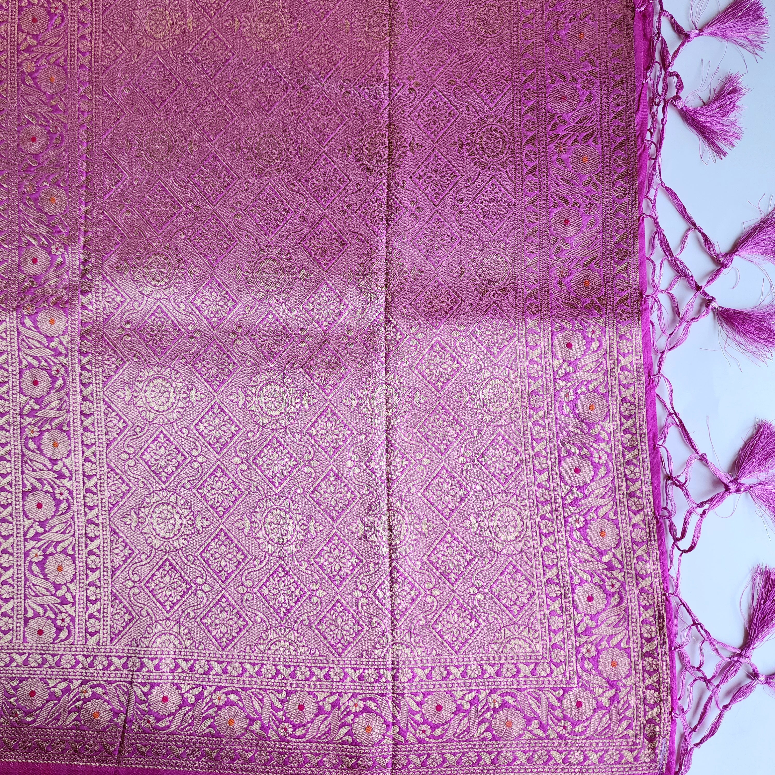 Orchid Purple Bandhani Dupatta with Traditional Jaal