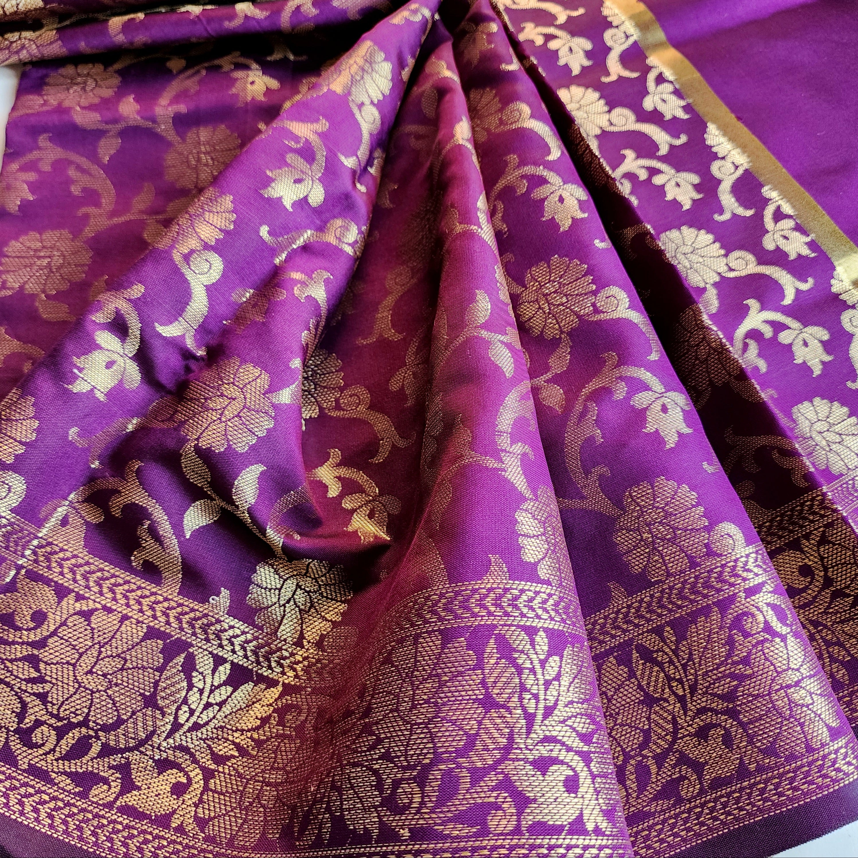 Magenta Purple Banarasi Tapetta Silk Dupatta with Gold Floral Weave