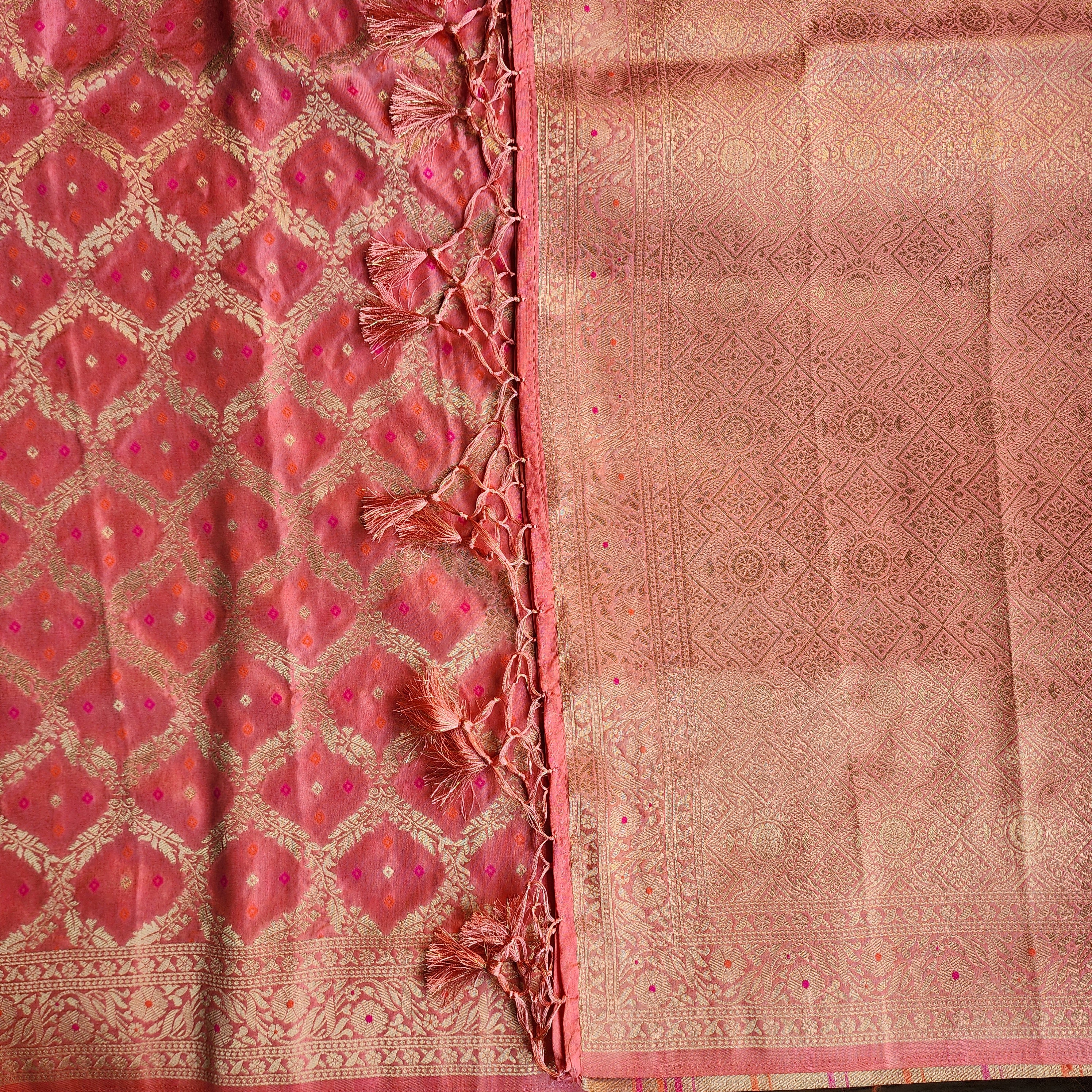 Peach Bandhani Dupatta with Traditional Jaal