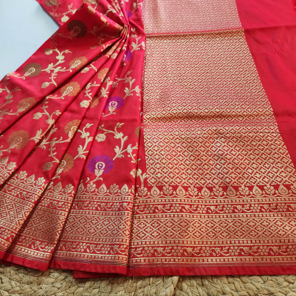 Banarasi Silk Floral Jaal Dupatta - Crimson Red