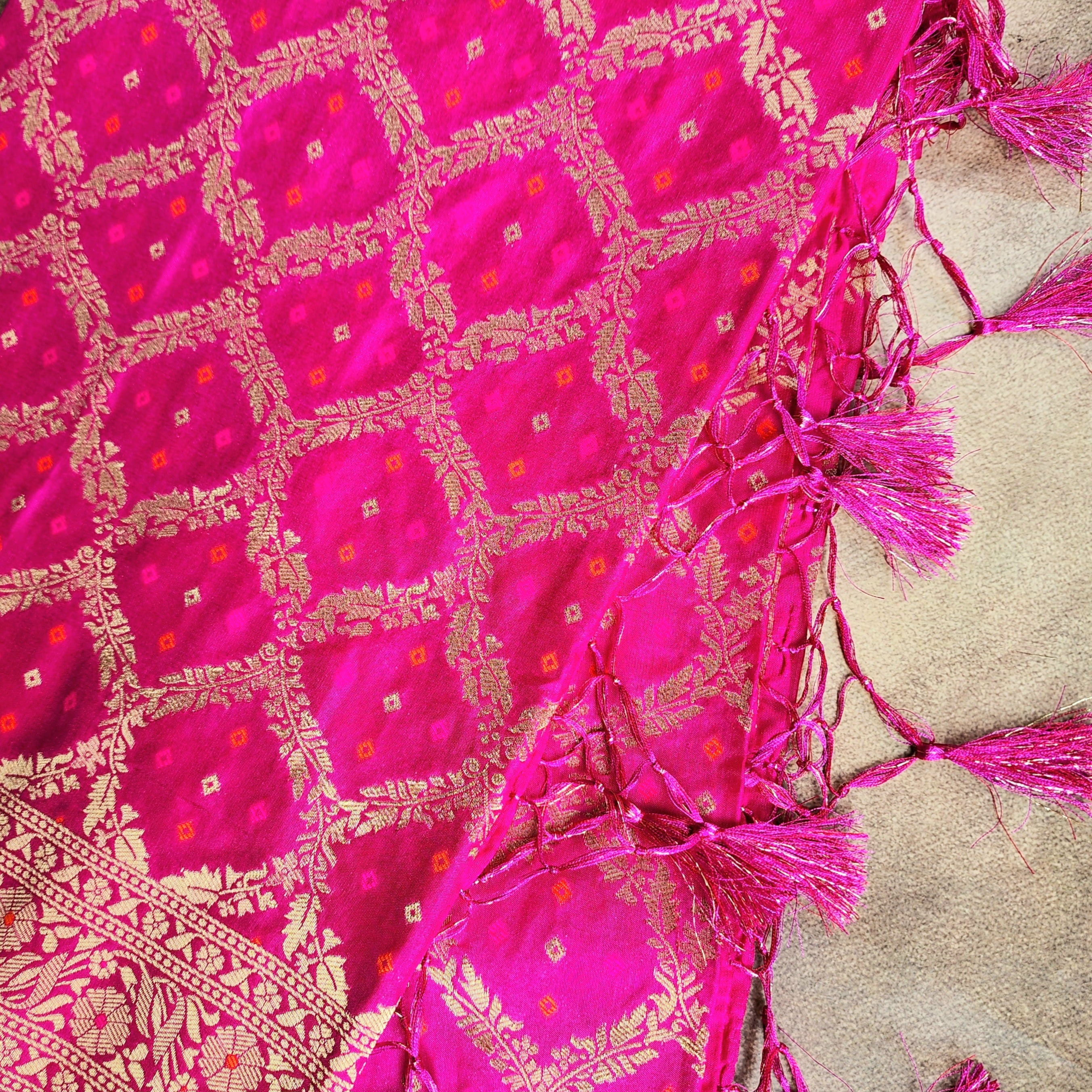 Fuchsia Pink Bandhani Dupatta with Traditional Jaal