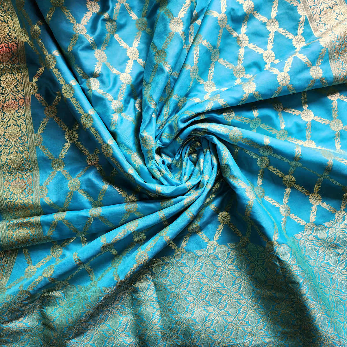Banarasi Tapetta Silk - Turquoise Zari Jaal Dupatta