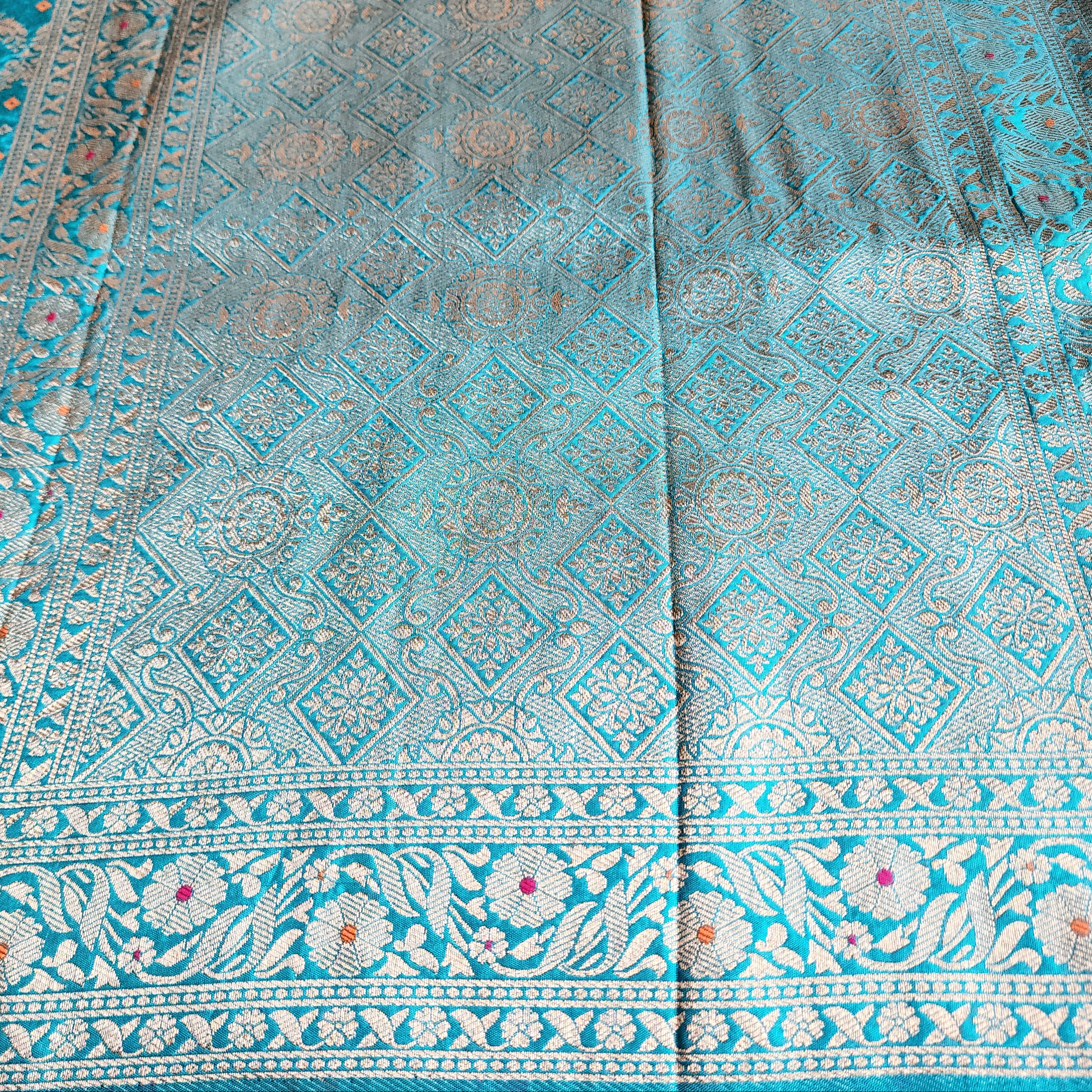 Peacock Blue Bandhani Dupatta with Traditional Jaal