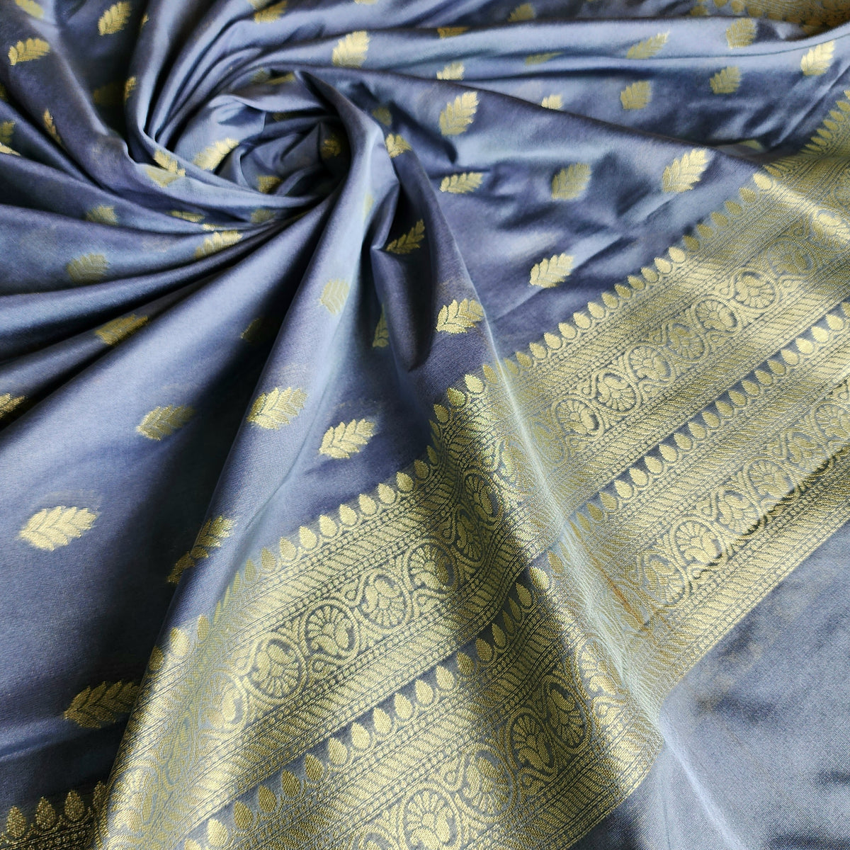 Steel Blue Banarasi Tapetta Silk Leaf Weave Dupatta