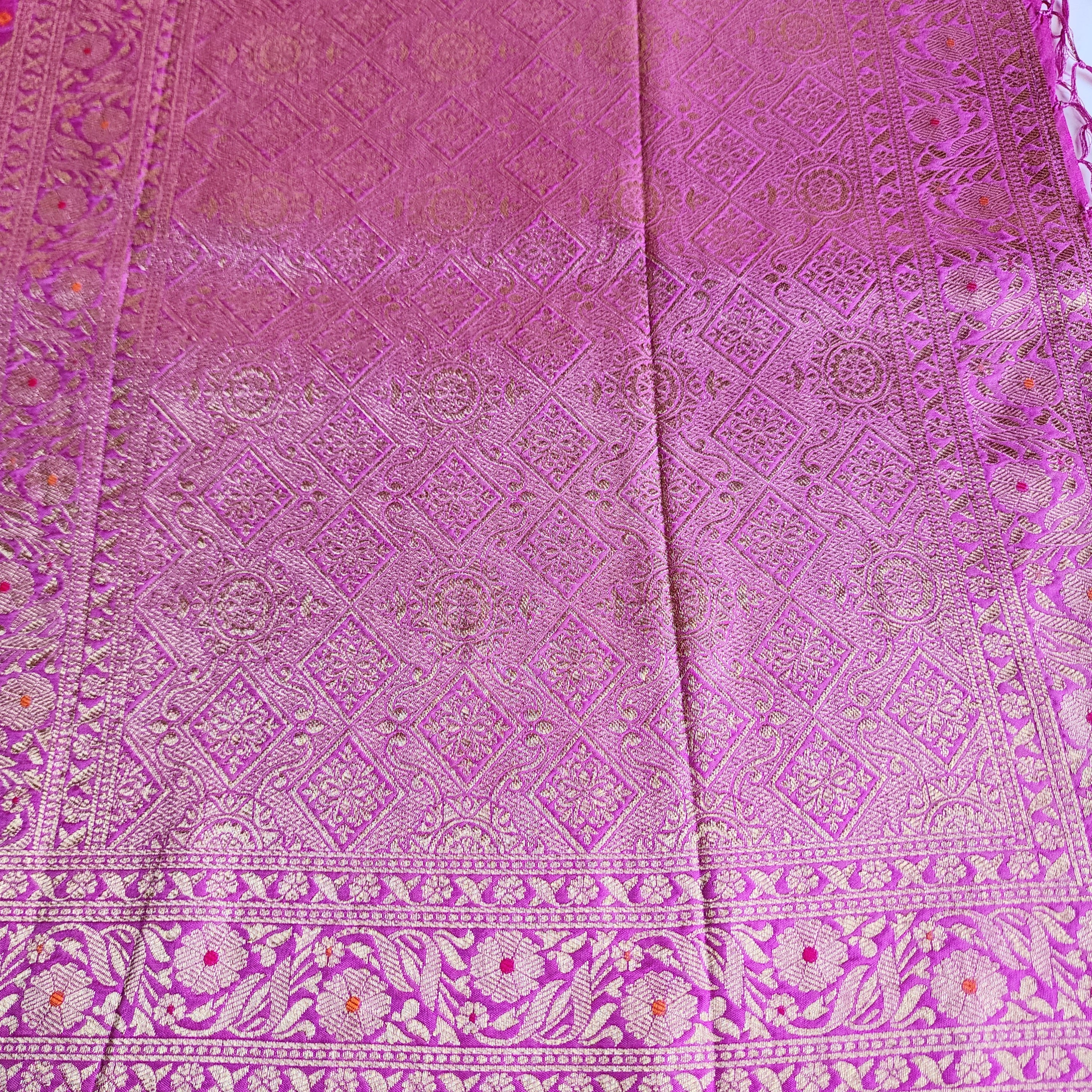Orchid Purple Bandhani Dupatta with Traditional Jaal