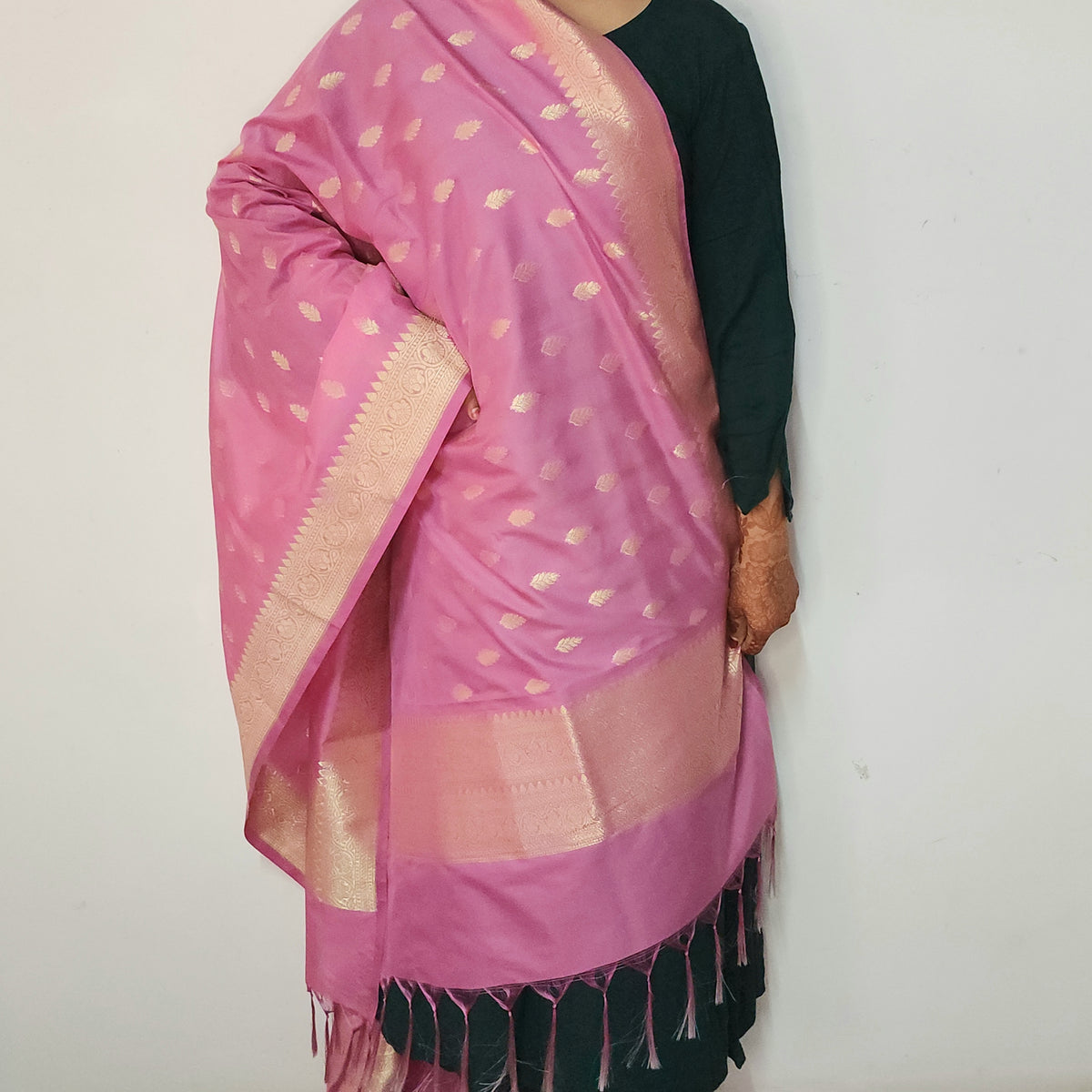 Dusty Rose Banarasi Tapetta Silk Leaf Weave Dupatta