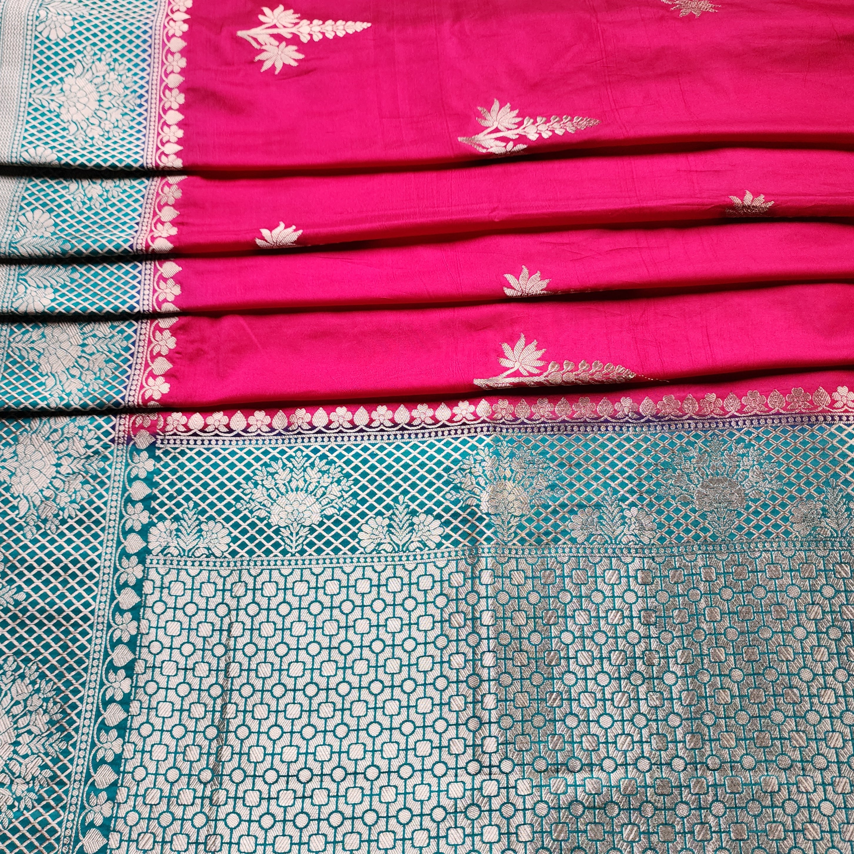 Deep Fuchsia Crepe Georgette Silk Saree with Contrast Turquoise Border