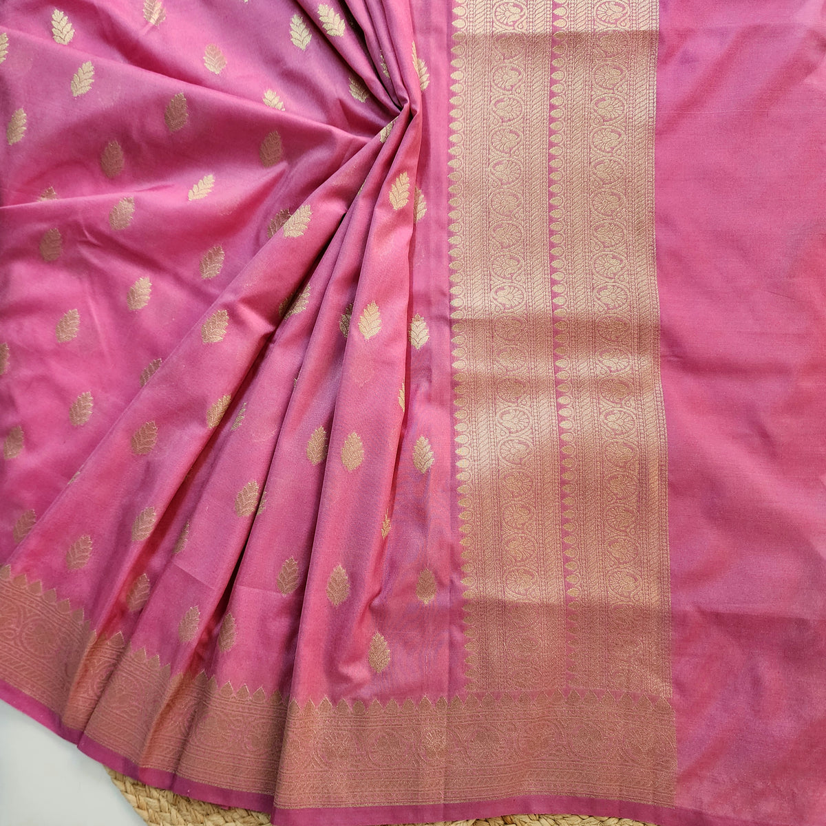 Dusty Rose Banarasi Tapetta Silk Leaf Weave Dupatta