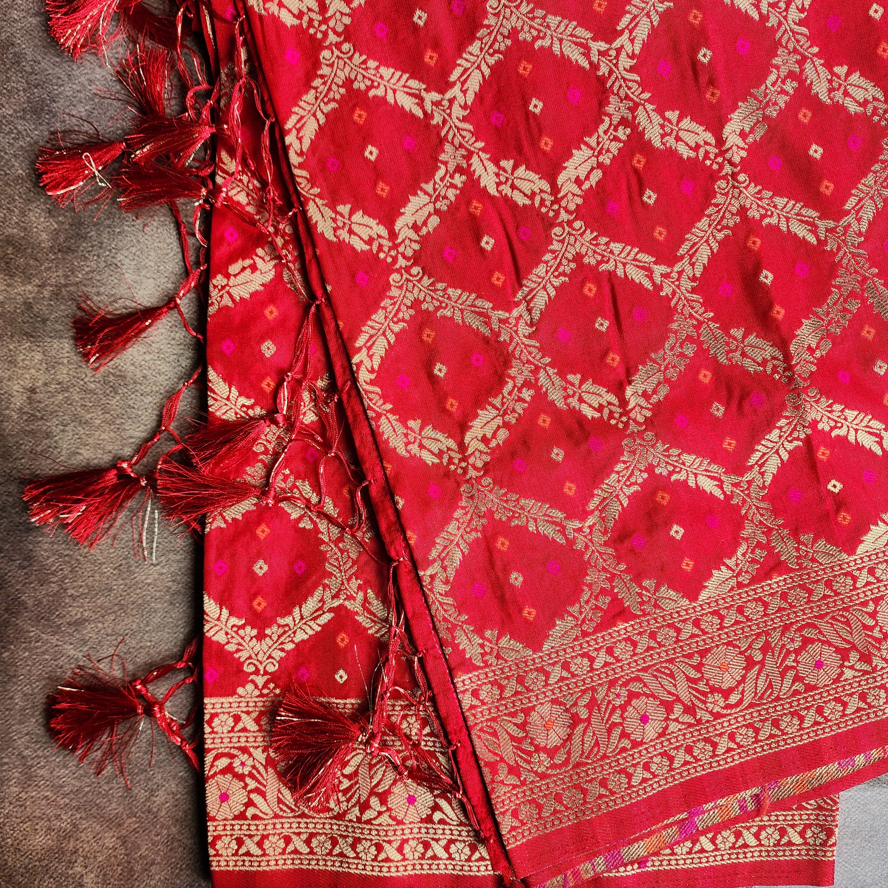 Red Bandhani Dupatta with Traditional Jaal