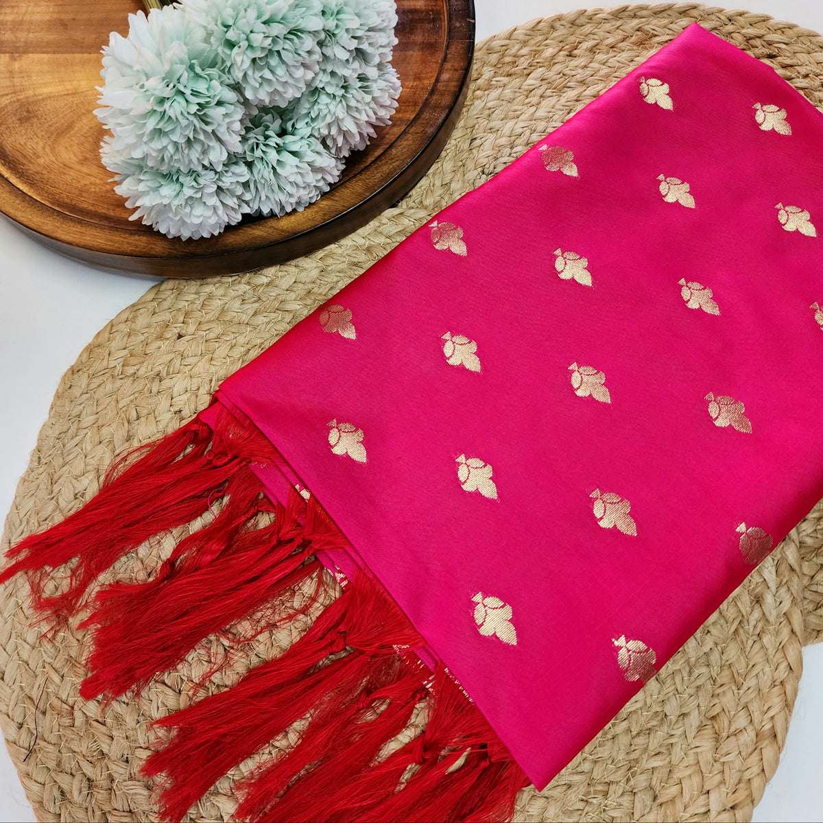 Rani Pink Banarasi Tapetta Silk Leaf Weave Dupatta