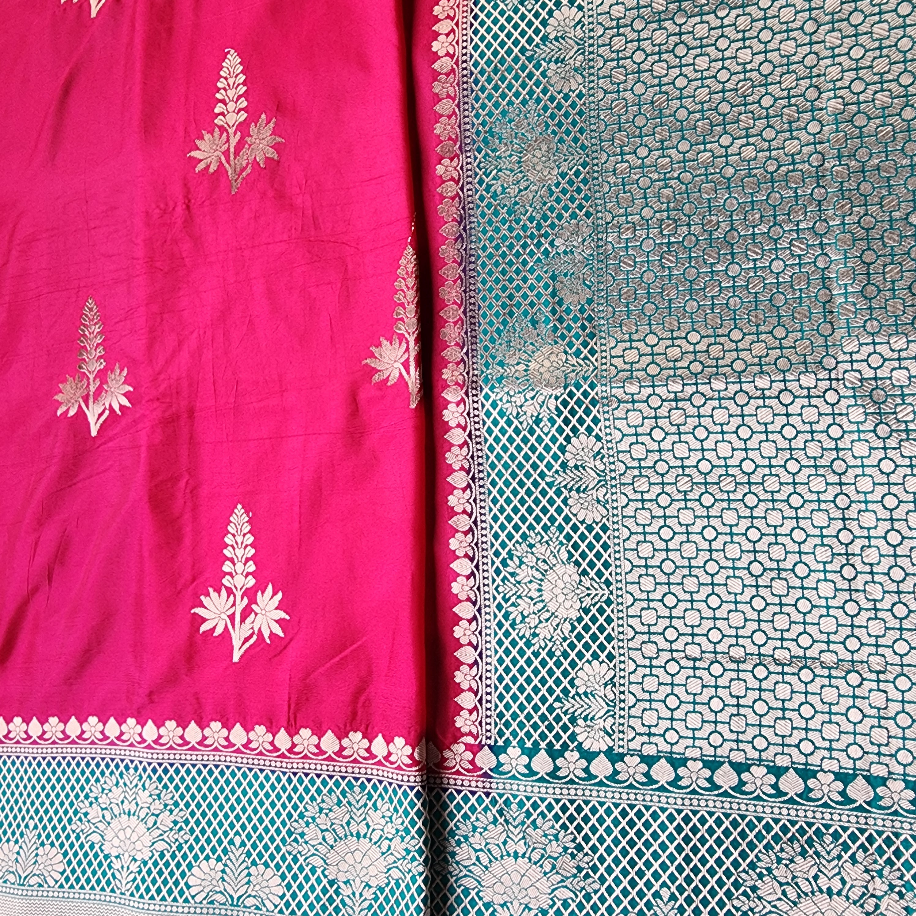 Deep Fuchsia Crepe Georgette Silk Saree with Contrast Turquoise Border