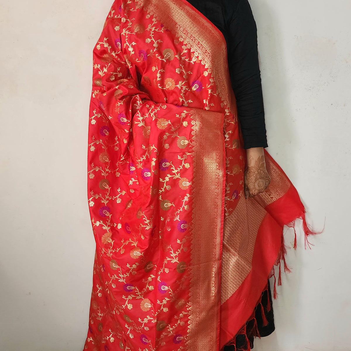 Banarasi Silk Floral Jaal Dupatta - Crimson Red