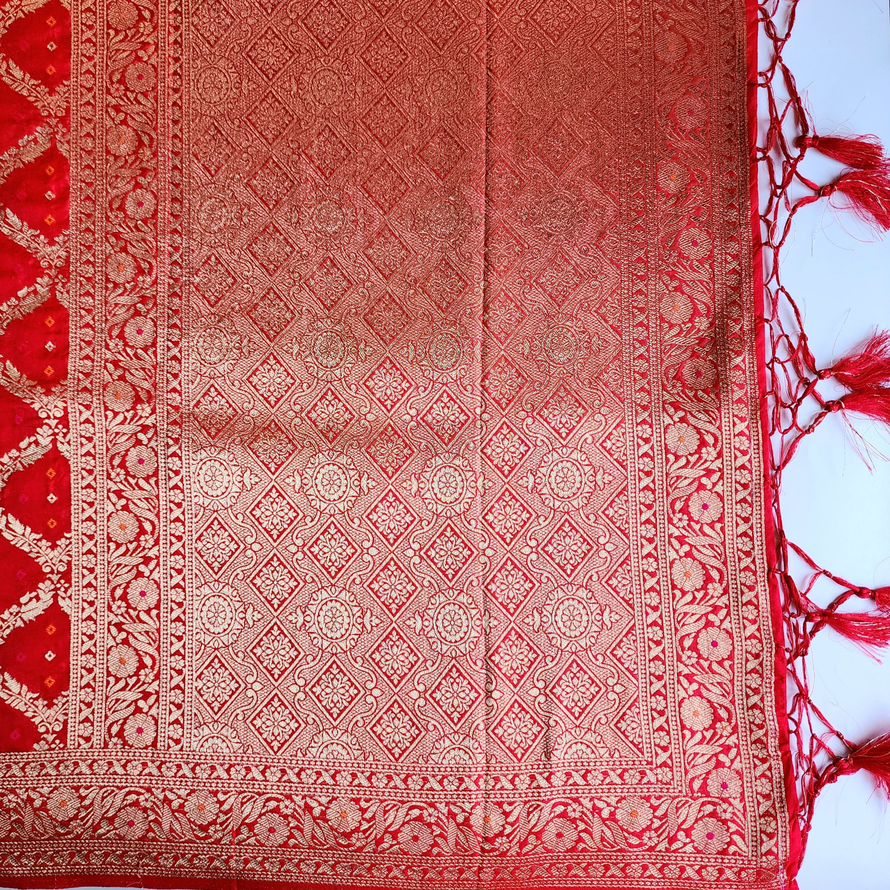 Crimson Red Bandhani Dupatta with Traditional Jaal
