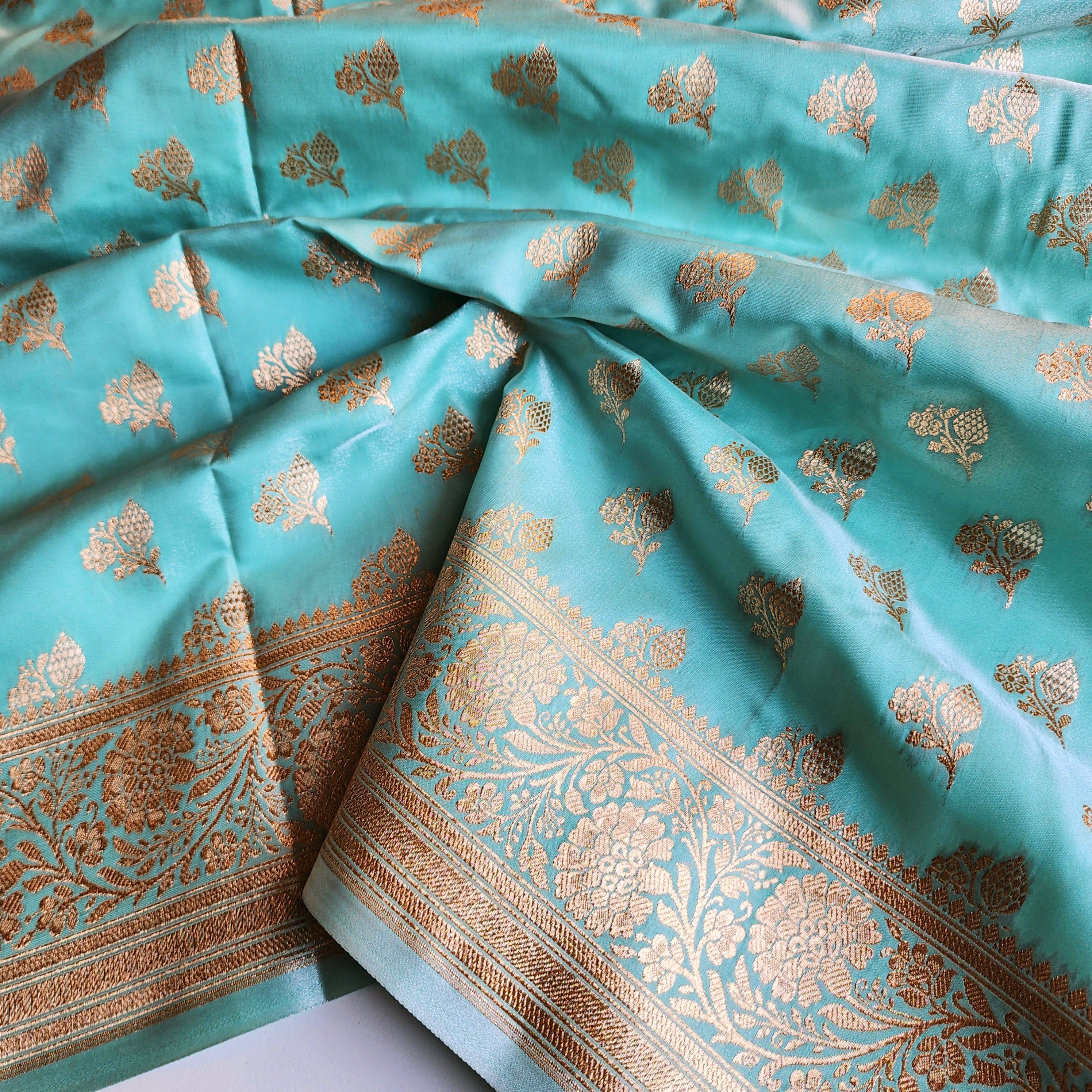 Rich Sea Green Banarasi Silk Saree with Gold Zari Weaving