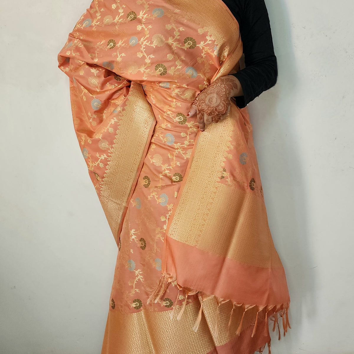 Banarasi Silk Floral Jaal Dupatta - Peach