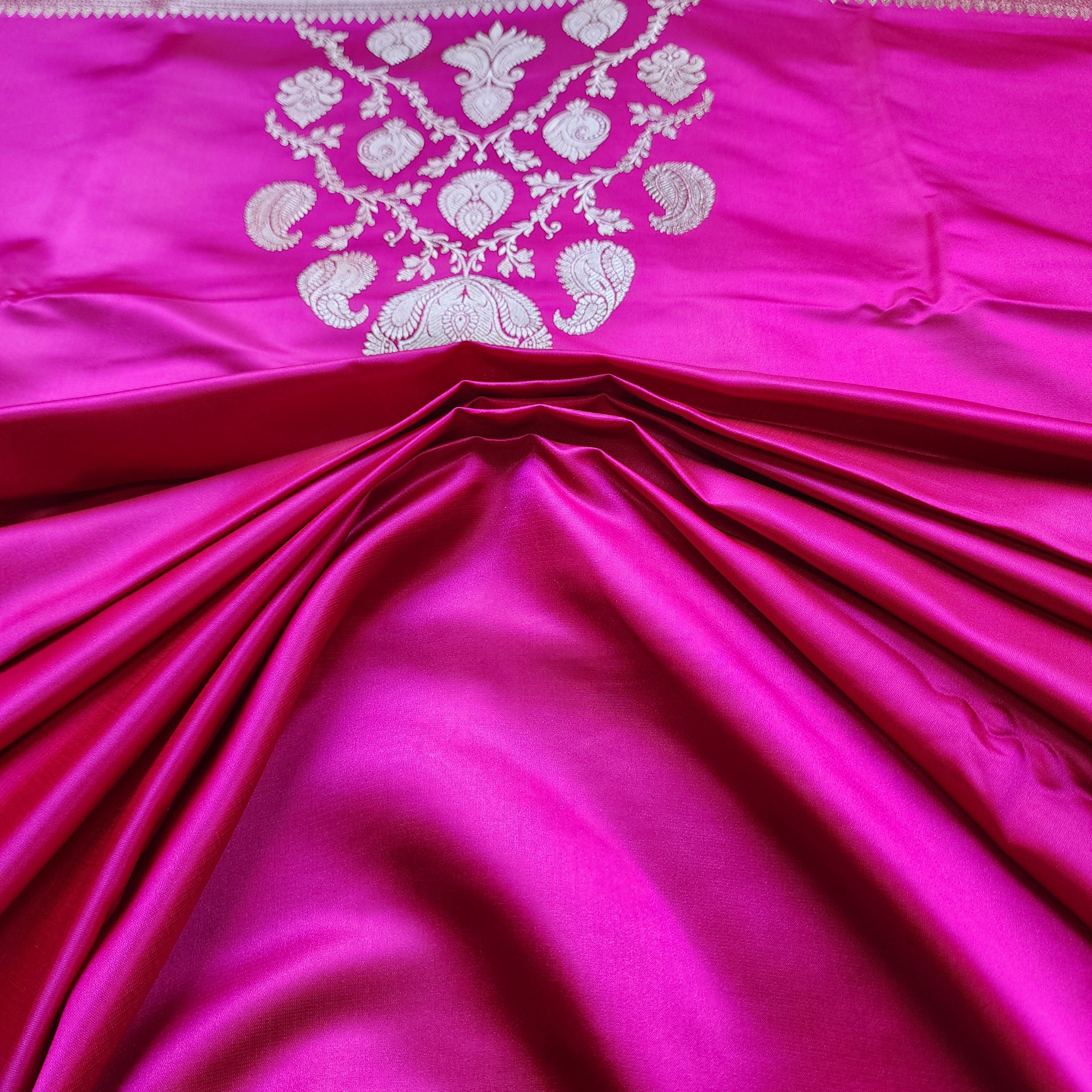 Dhoop Chhaon Magenta Banarasi Katan Silk Saree