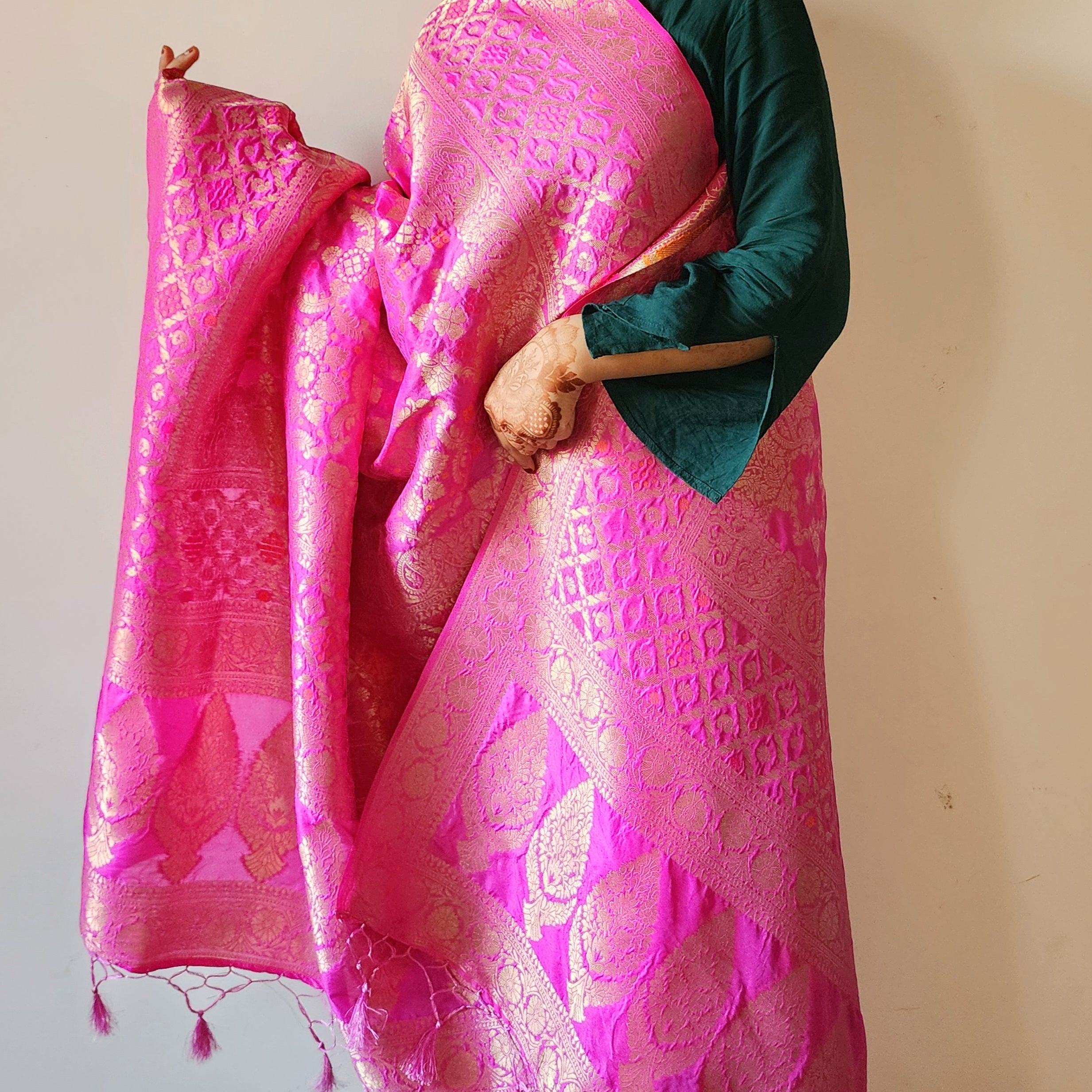 Orchid Purple Bandhani Dupatta with Floral and Geometric Zari Weave