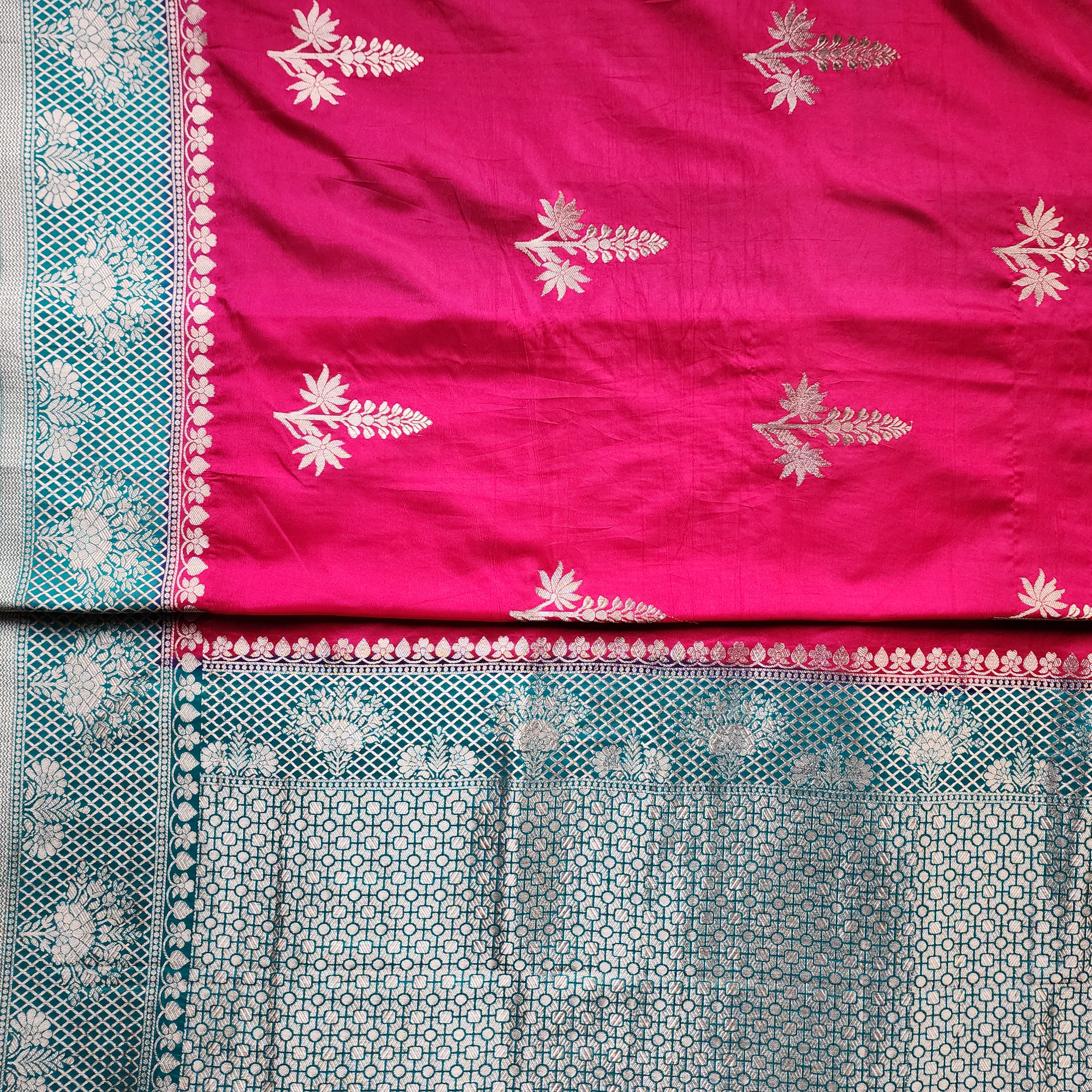 Deep Fuchsia Crepe Georgette Silk Saree with Contrast Turquoise Border