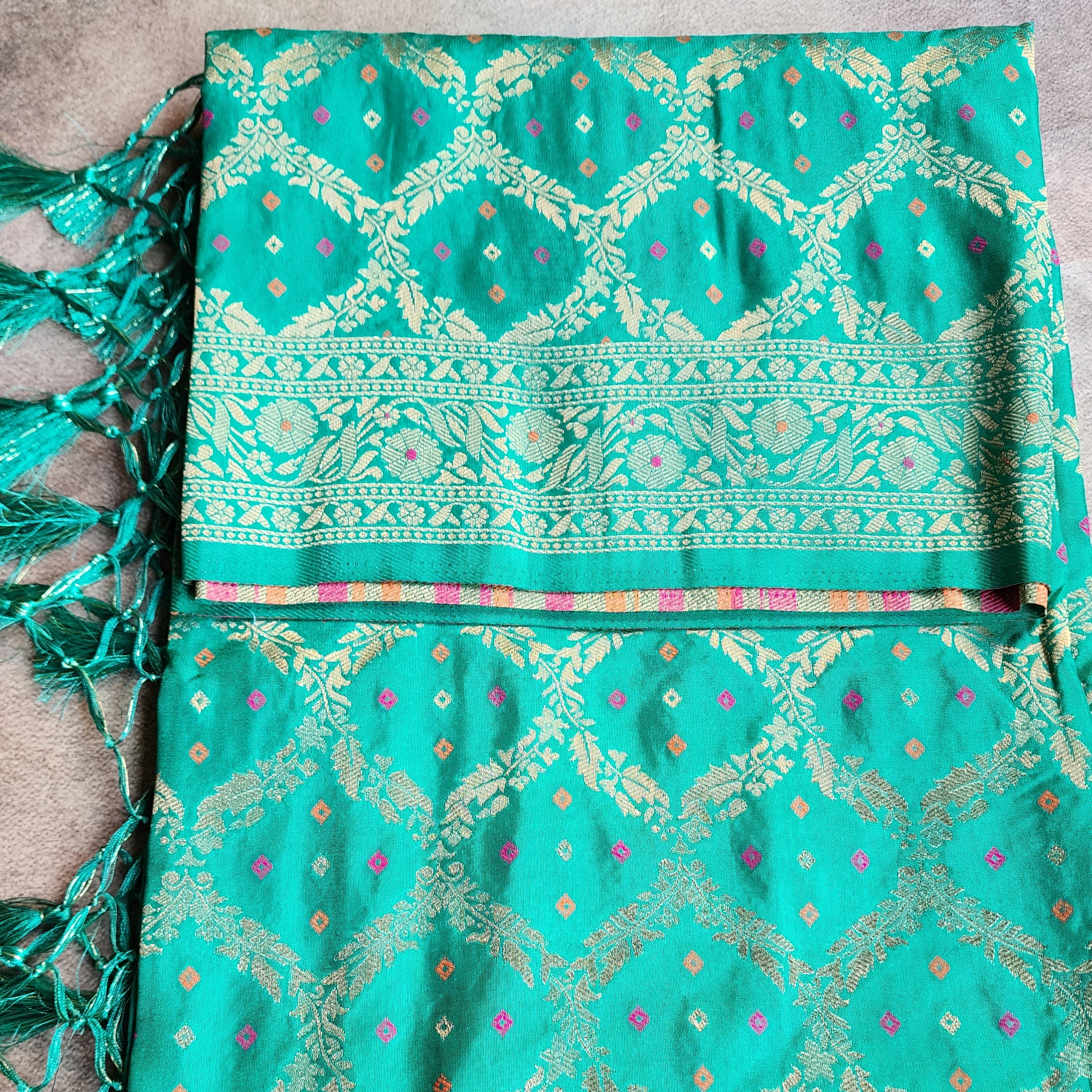 Aqua Green Bandhani Dupatta with Traditional Jaal