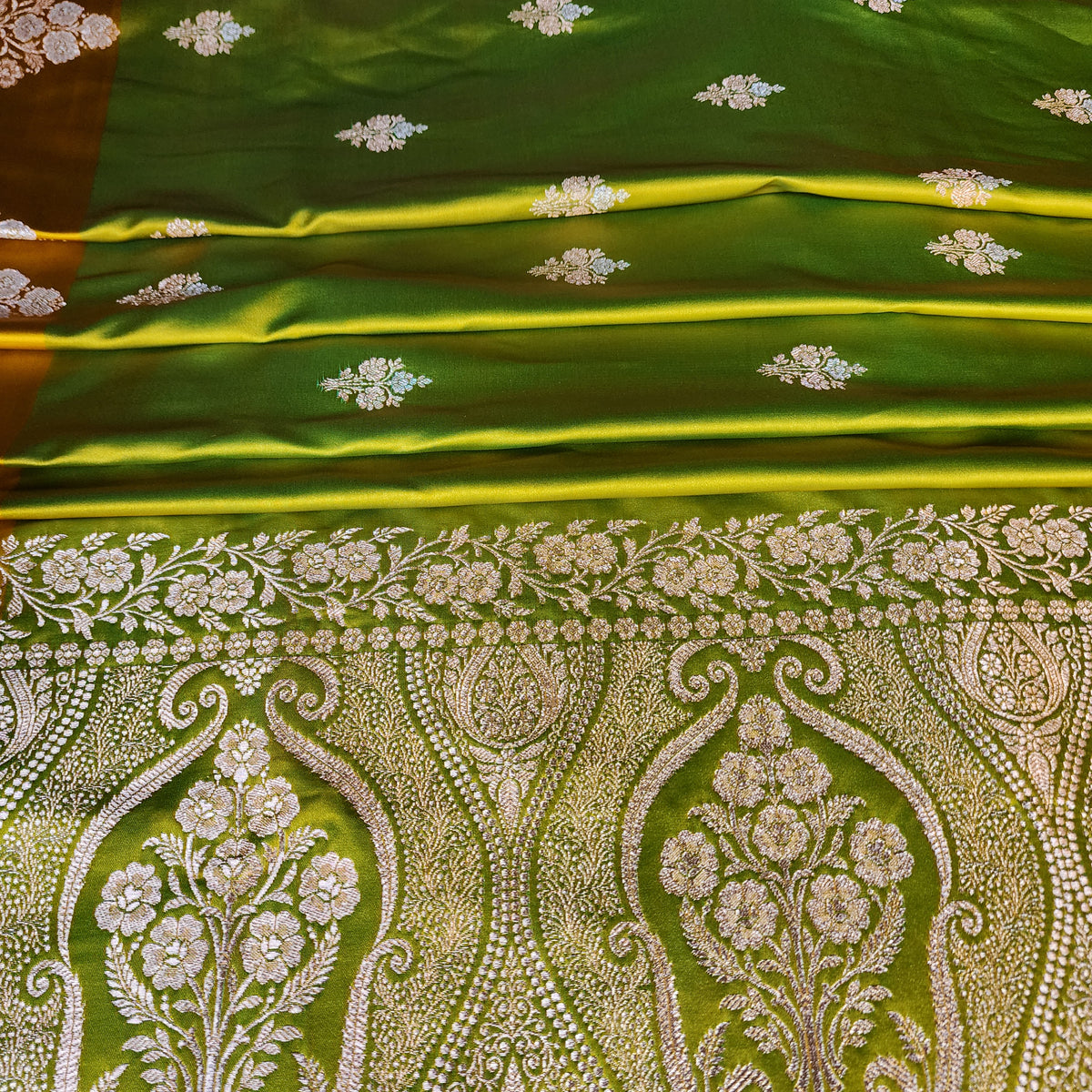 Dual-Tone Parrot Green & Yellow Pure Banarasi Katan Silk Saree
