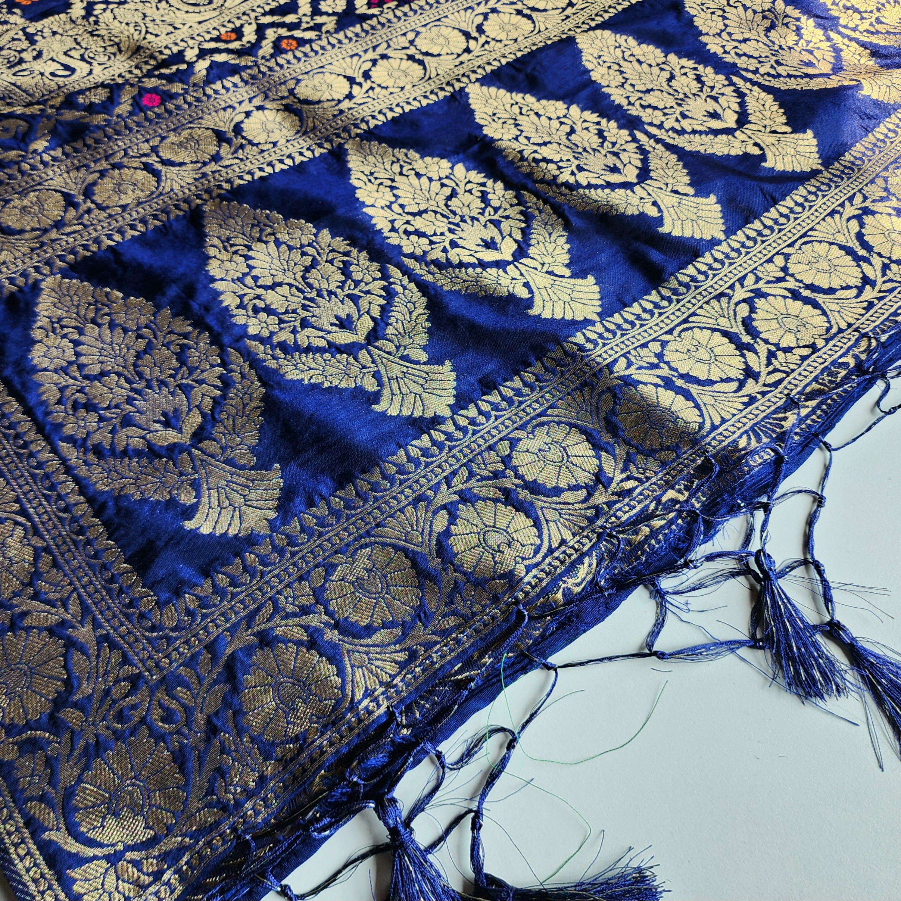 Royal Navy Blue Bandhani Dupatta with Floral and Geometric Zari Weave