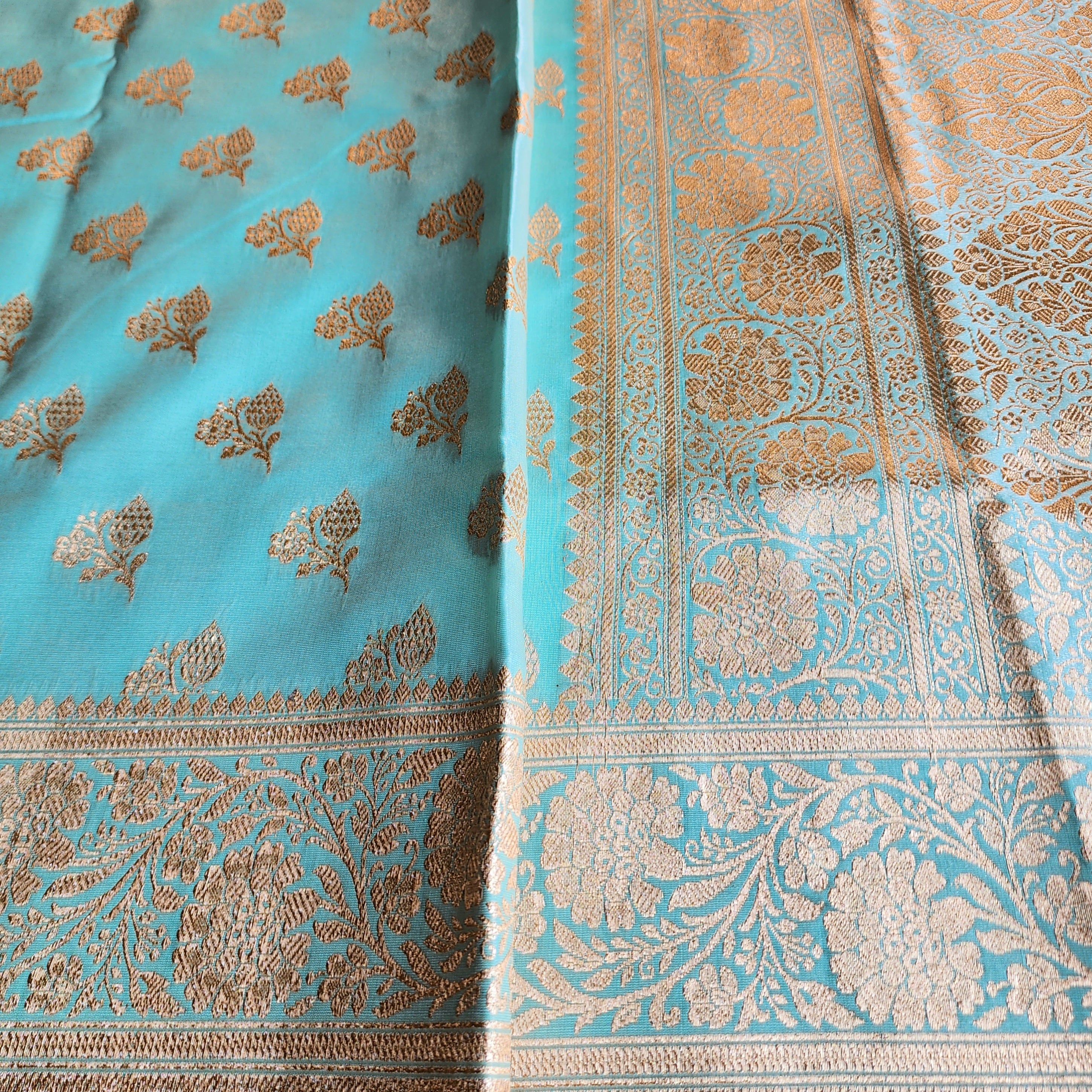 Rich Sea Green Banarasi Silk Saree with Gold Zari Weaving