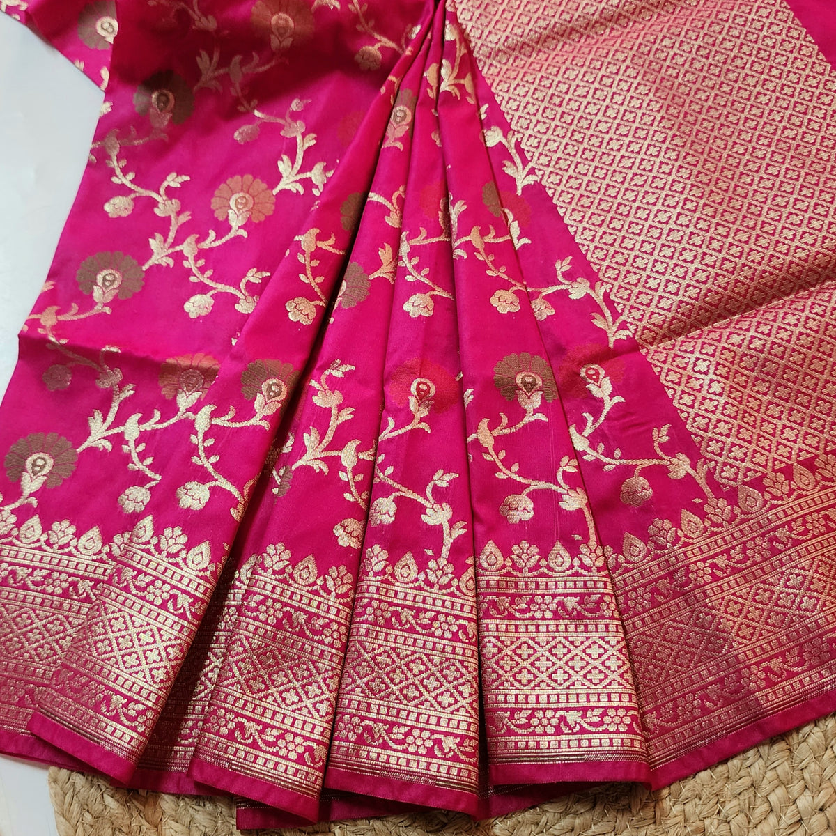 Banarasi Silk Floral Jaal Dupatta - Deep Fuchsia