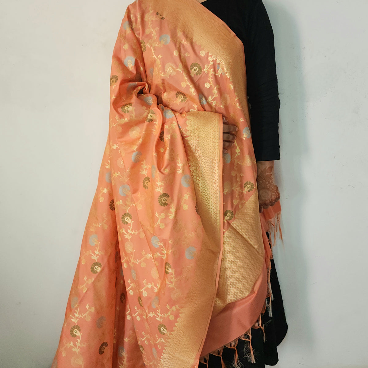 Banarasi Silk Floral Jaal Dupatta - Peach