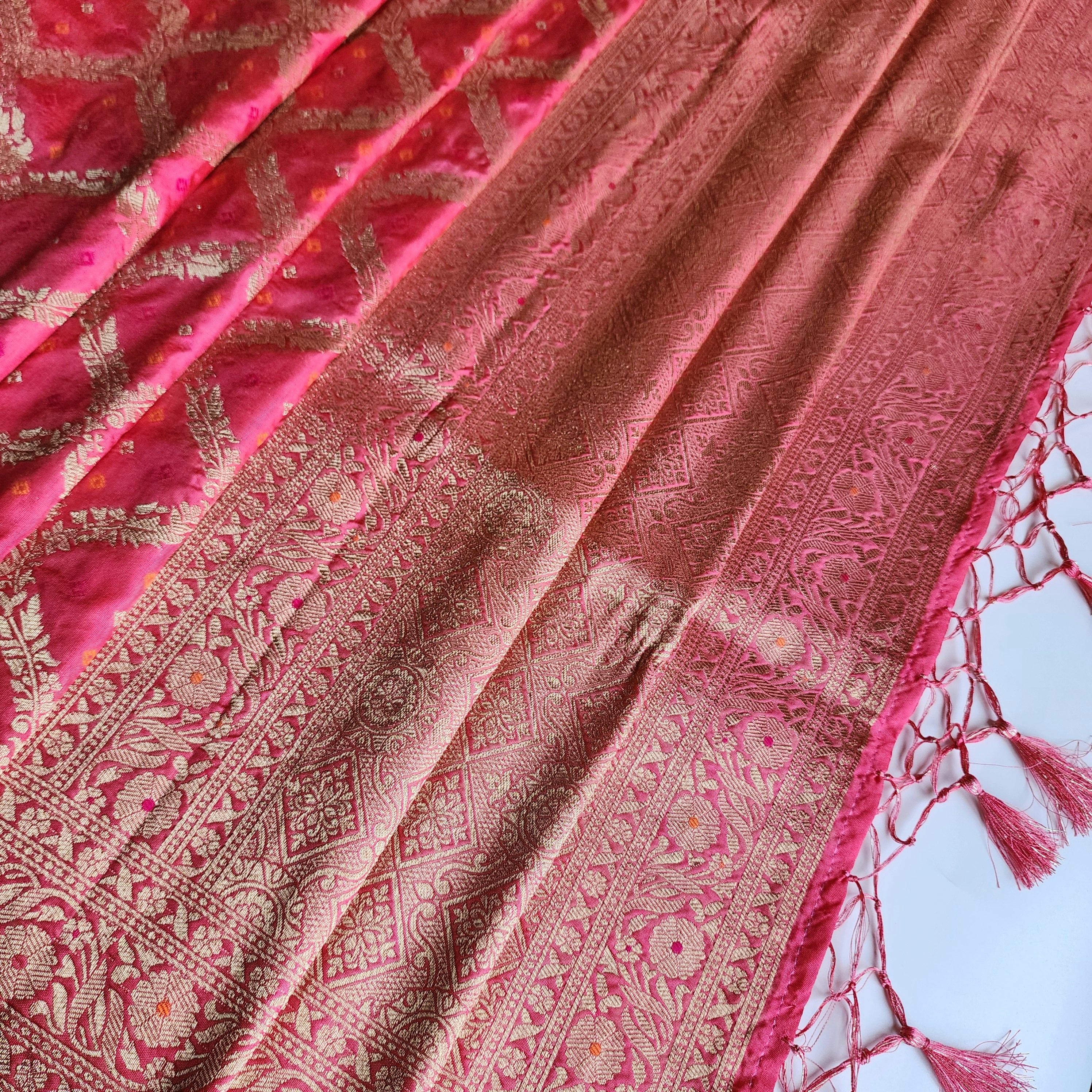 Rani Pink Bandhani Dupatta with Traditional Jaal