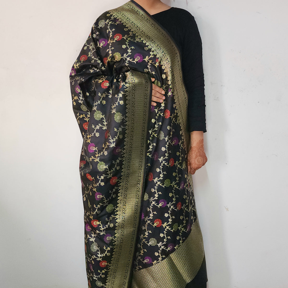 Banarasi Silk Floral Jaal Dupatta - Midnight