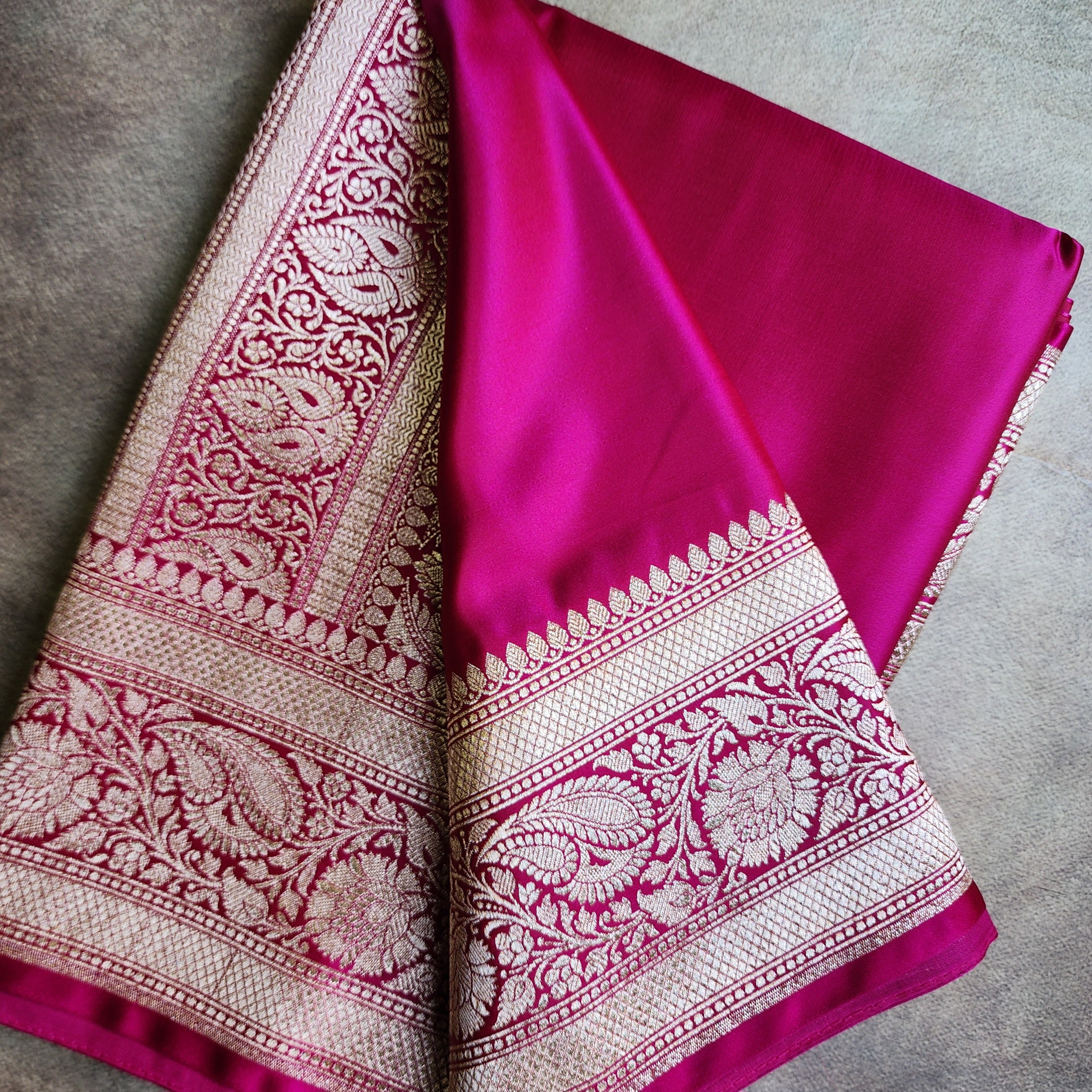 Dhoop Chhaon Magenta Banarasi Katan Silk Saree