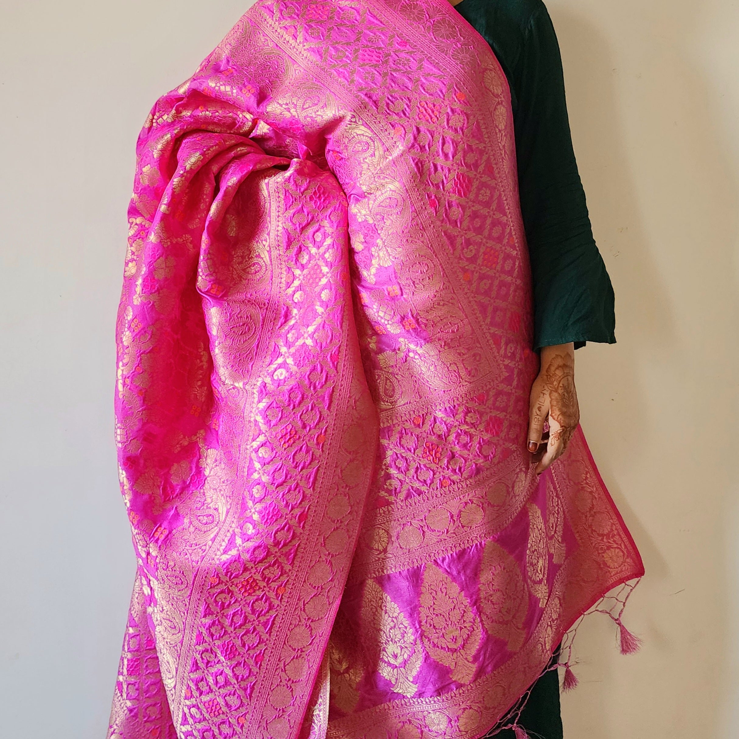 Orchid Purple Bandhani Dupatta with Floral and Geometric Zari Weave