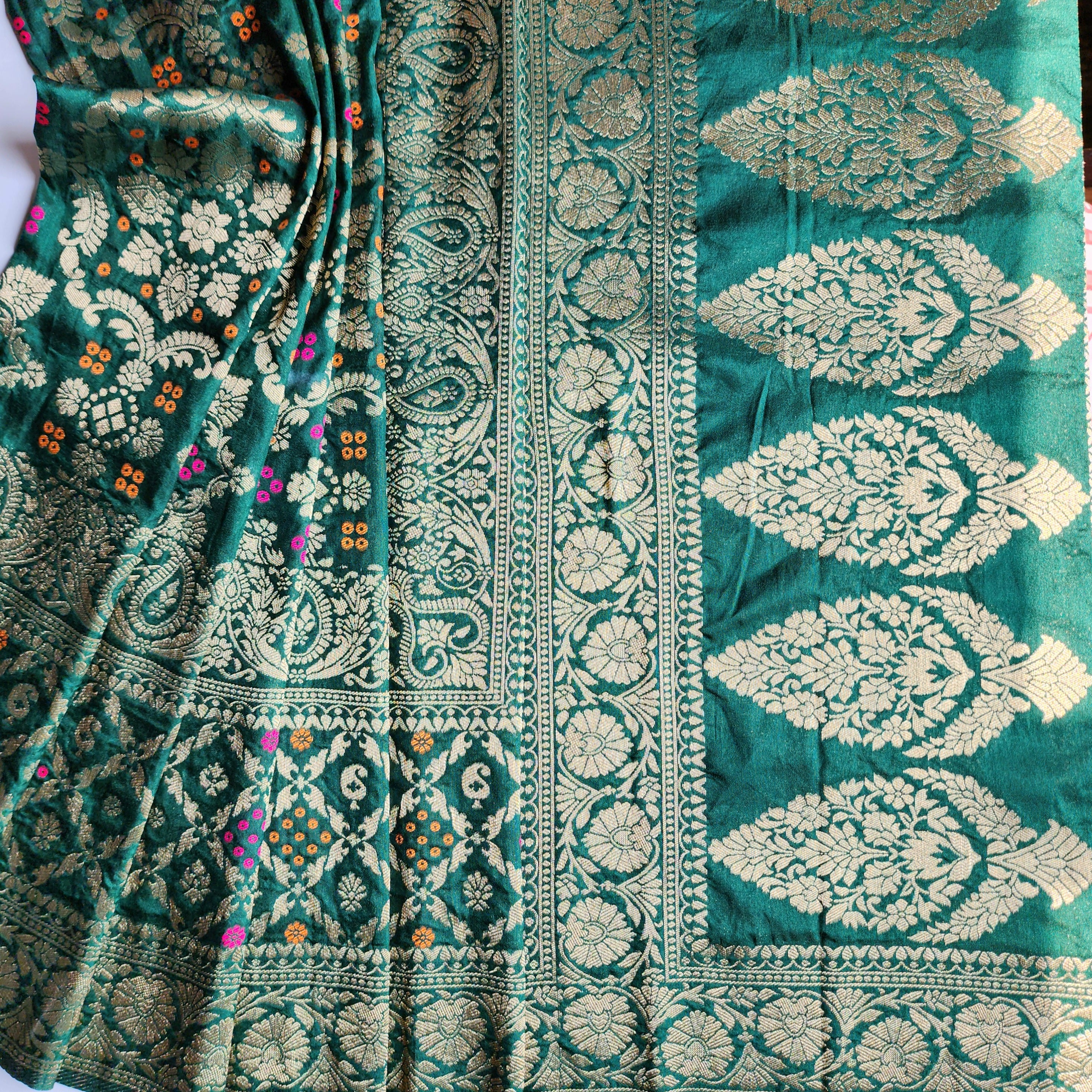 Emerald Green Bandhani Dupatta with Floral and Geometric Zari Weave