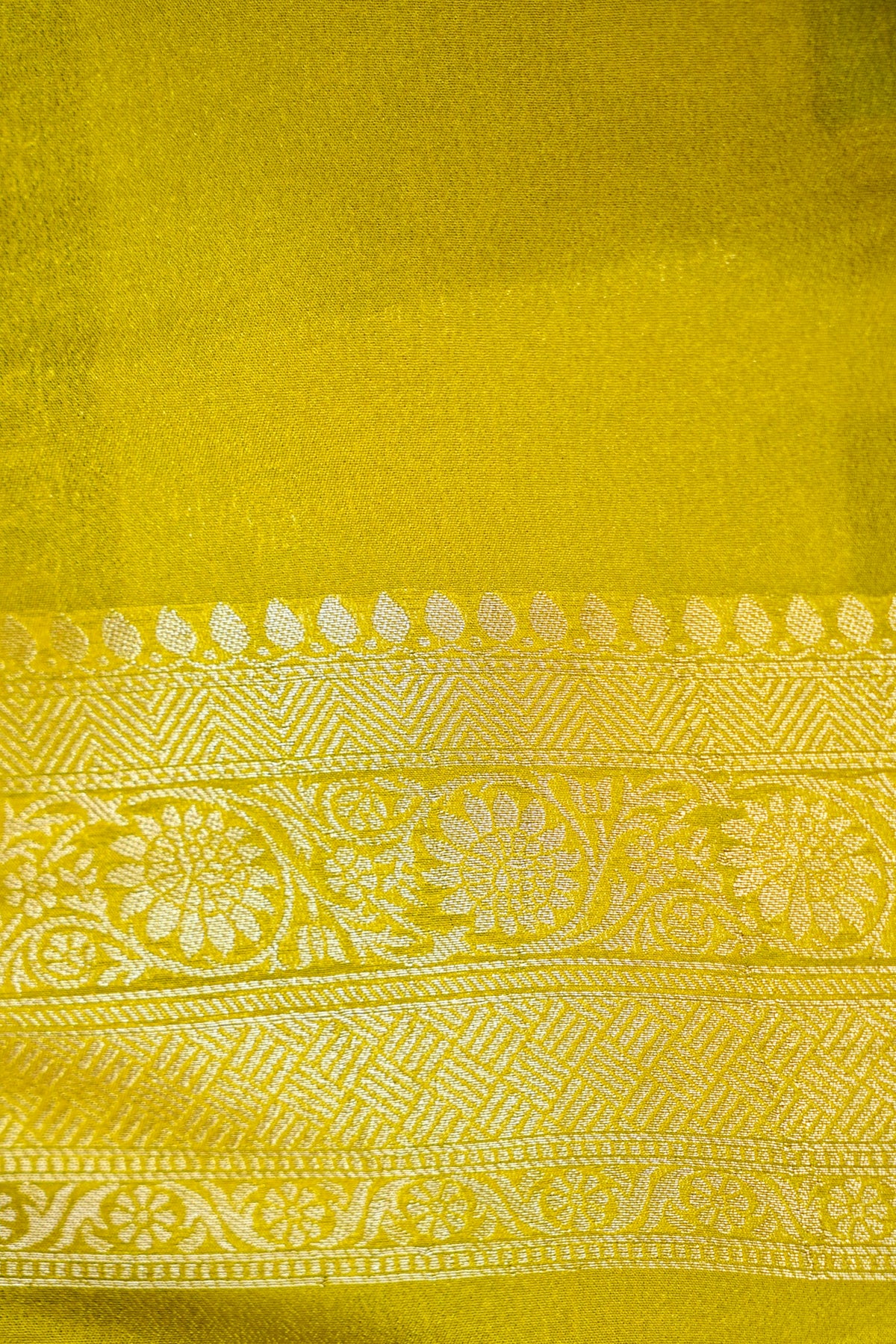Purple Semi Tanchoi Saree with Rich Antique Zari Border