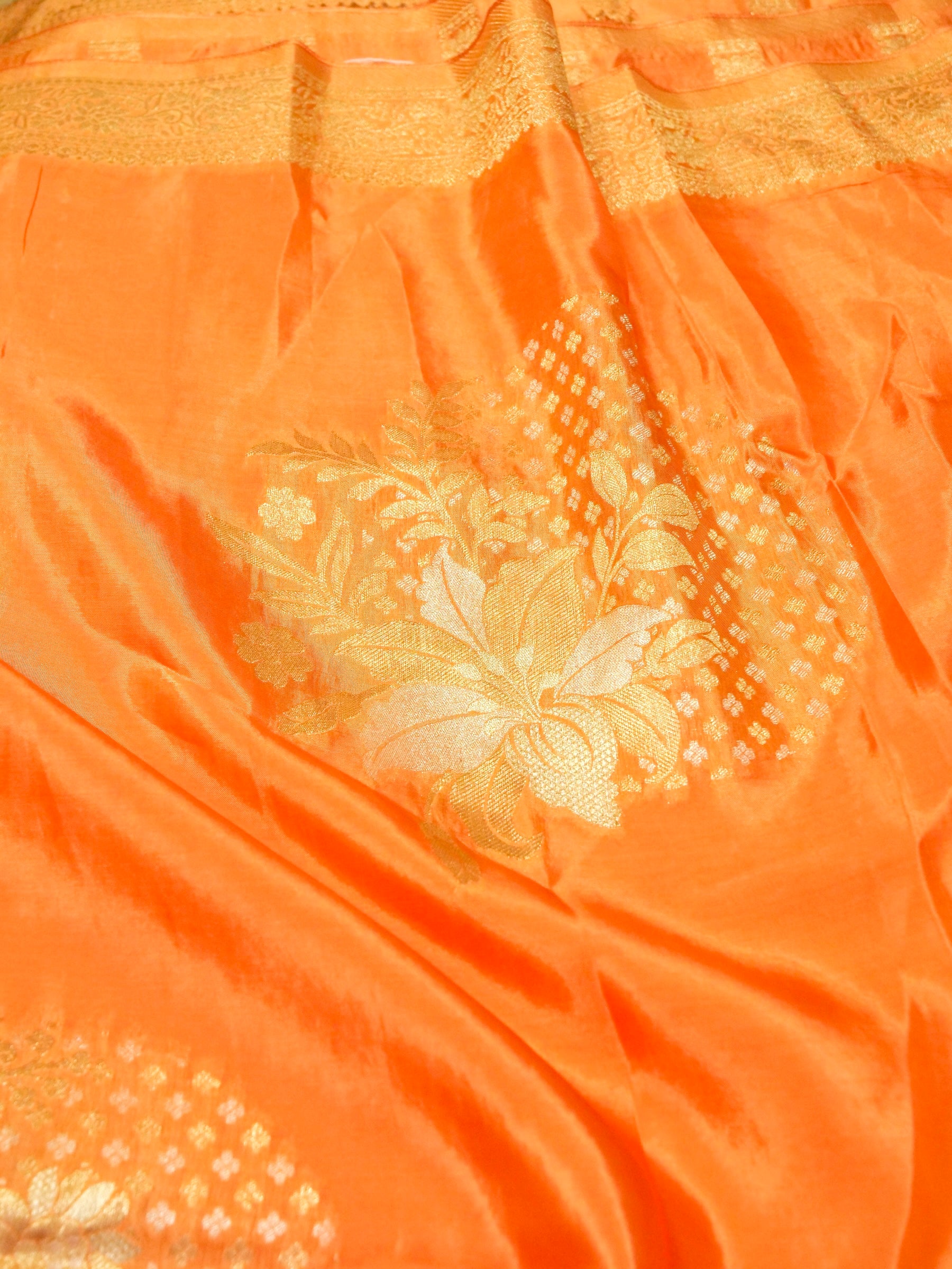 Salmon Peach Ombré Shade Muslin Silk Saree with Champagne Border