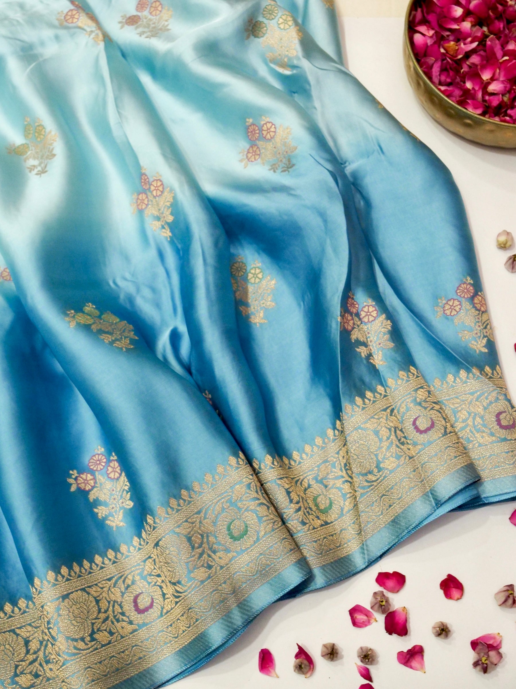 Cerulean Blue Ombré Shade Mashru Silk Saree with Champagne Border