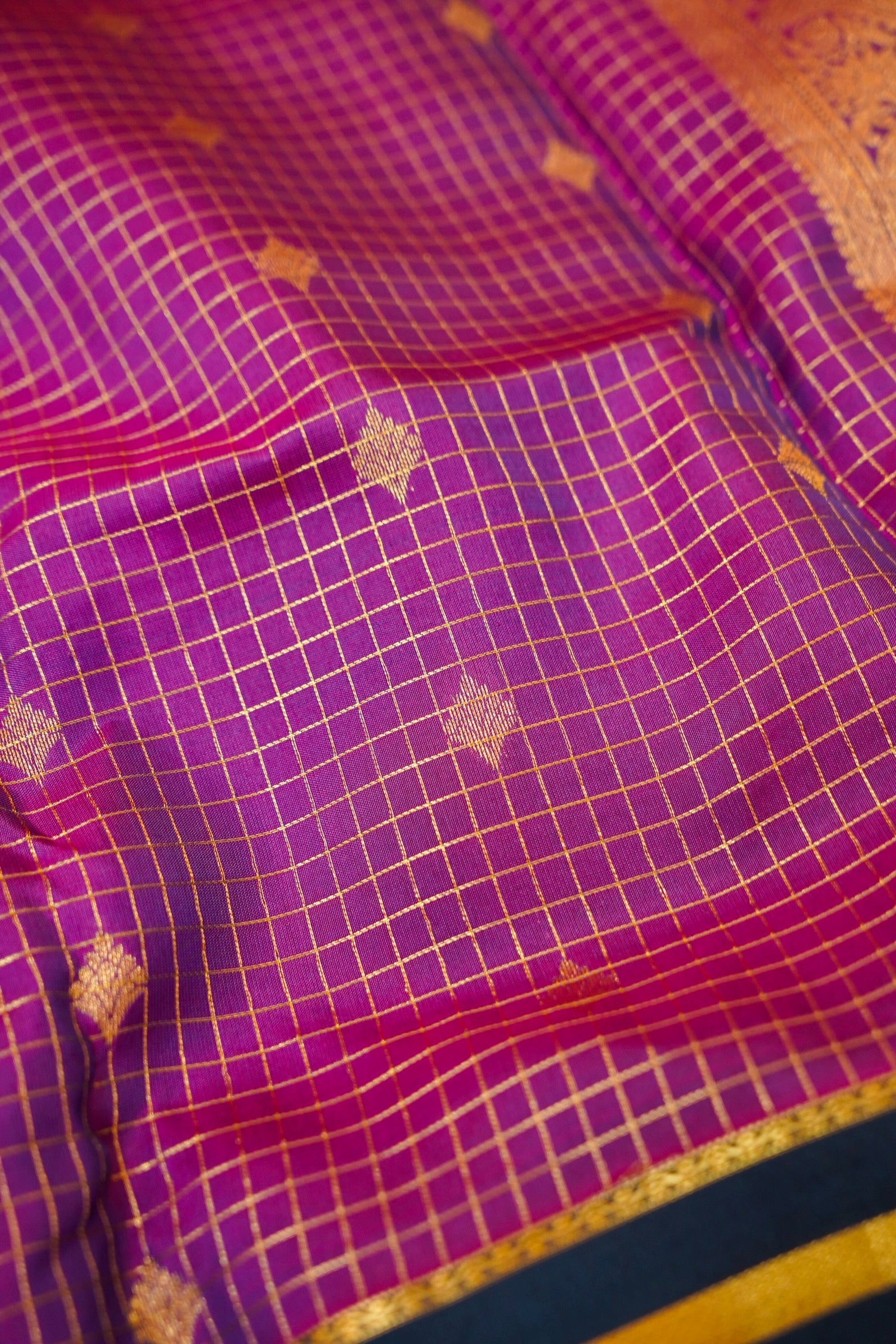 Maithili - Magenta Pure Kanjipuram Silk Saree with Navy Blue Border
