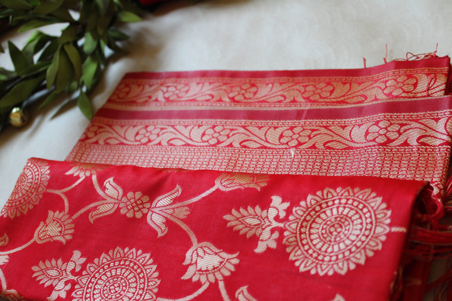 Banarasi Silk Red Bridal Dupatta, gold handweaving, Indian traditional/Festive designer wear dupatta, luxurious Royal Red silk dupatta