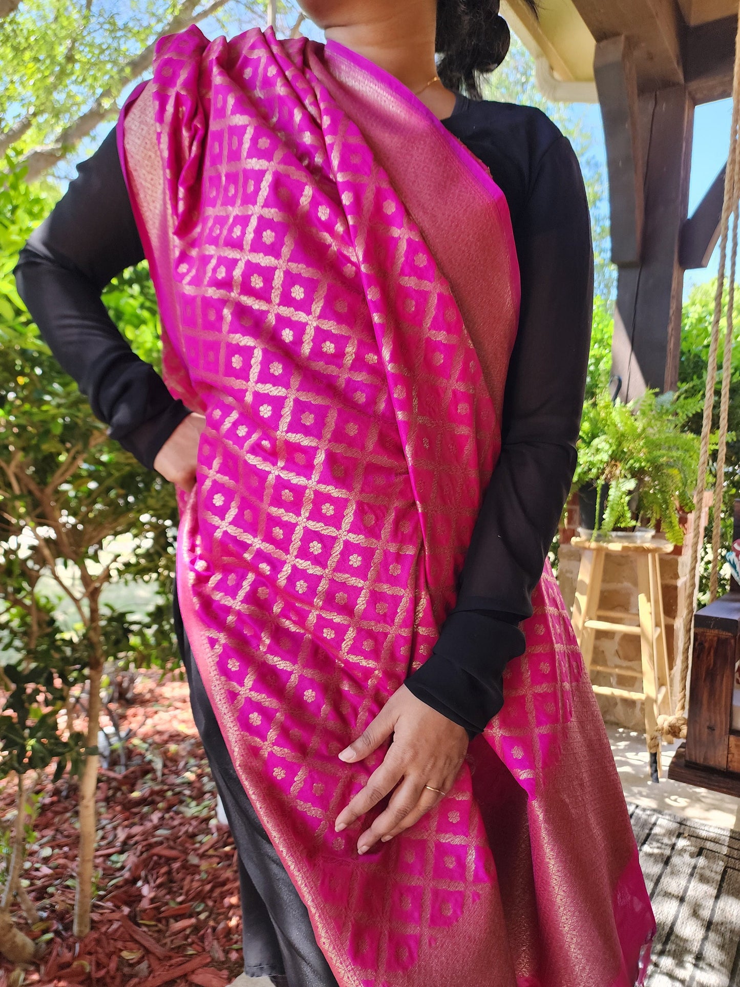 Banarasi Silk Purple Dupatta, handwoven Silver-Gold threads, Indian traditional/Festive designer dupatta, luxurious banarsi handwoven silk
