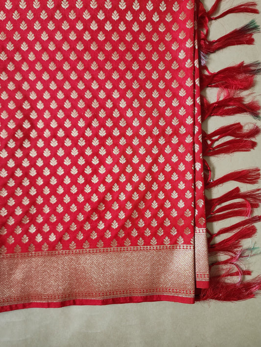 Banarasi Silk Red Color Dupatta with gold handweaving, Indian traditional and Festive designer dupatta, luxurious and soft Banarsi dupatta